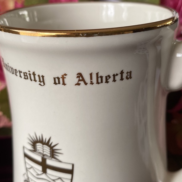 University of Alberta Crest Ceramic Stein Mug w Gold Trim - Picture 7 of 7